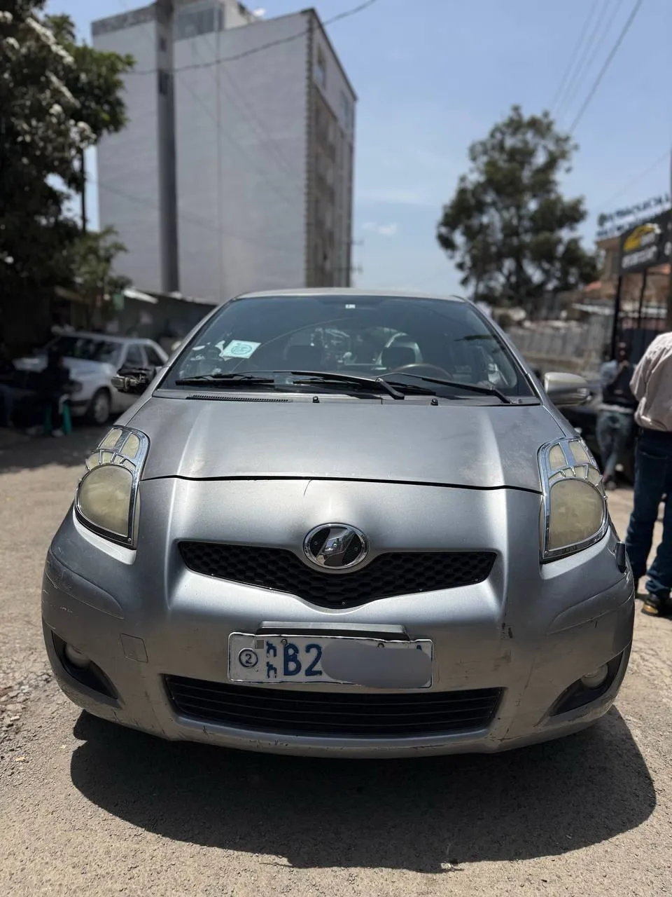 Toyota Yaris Compact 2010 Automatic – photo 3