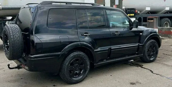 Mitsubishi Pajero 3rd Gen 2006 – photo 4