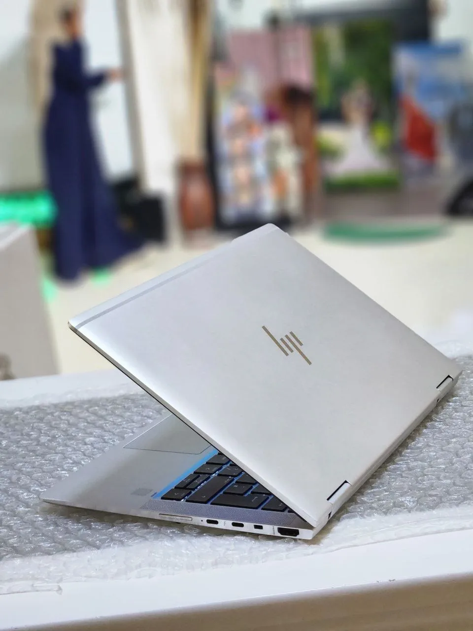 HP EliteBook x360 1030 G3 Laptop – photo 4
