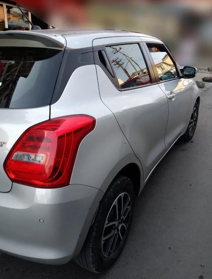 Suzuki Swift 2022 Automatic – photo 3