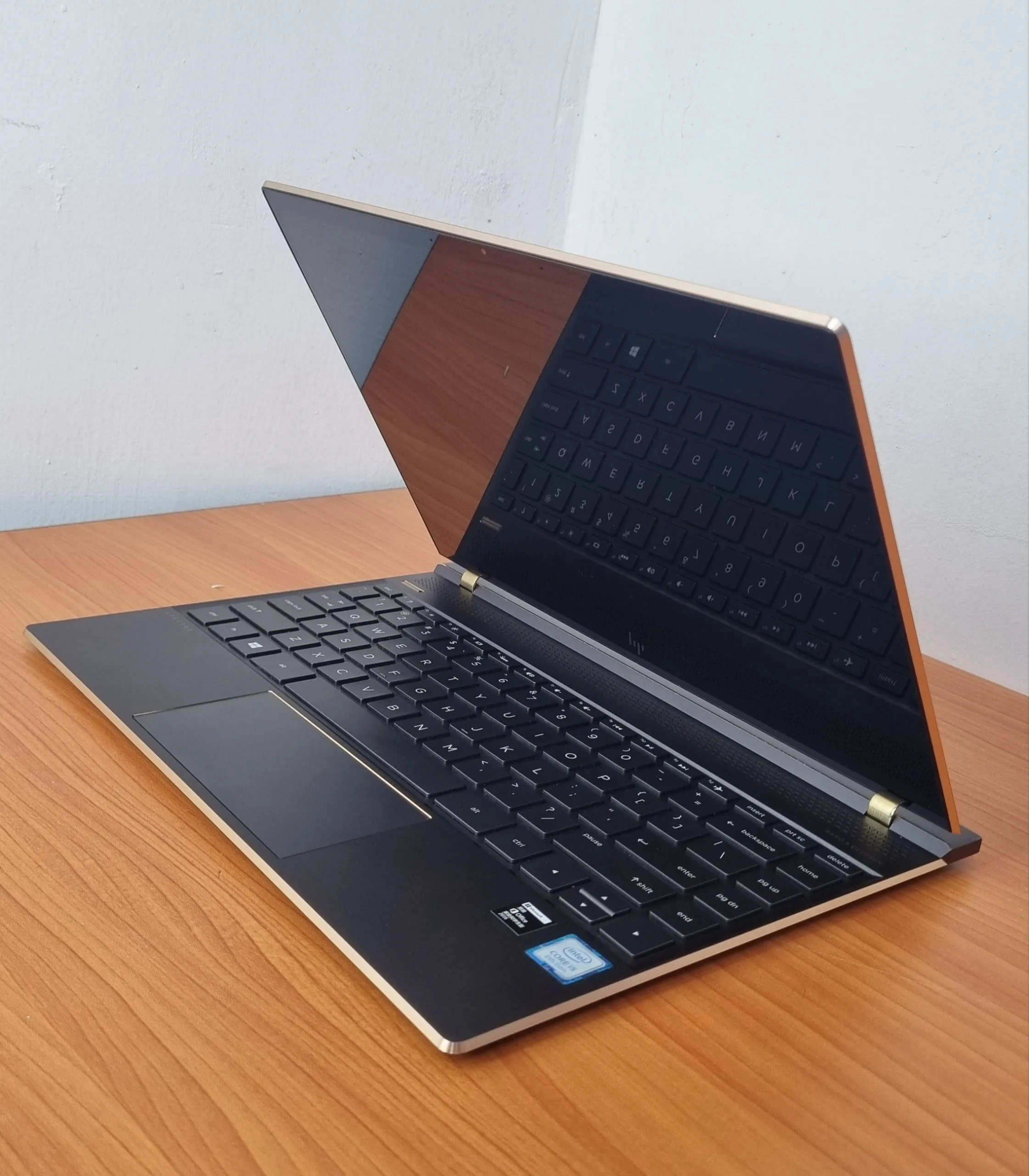 HP Spectre i5 8GB 256GB Touchscreen – photo 9