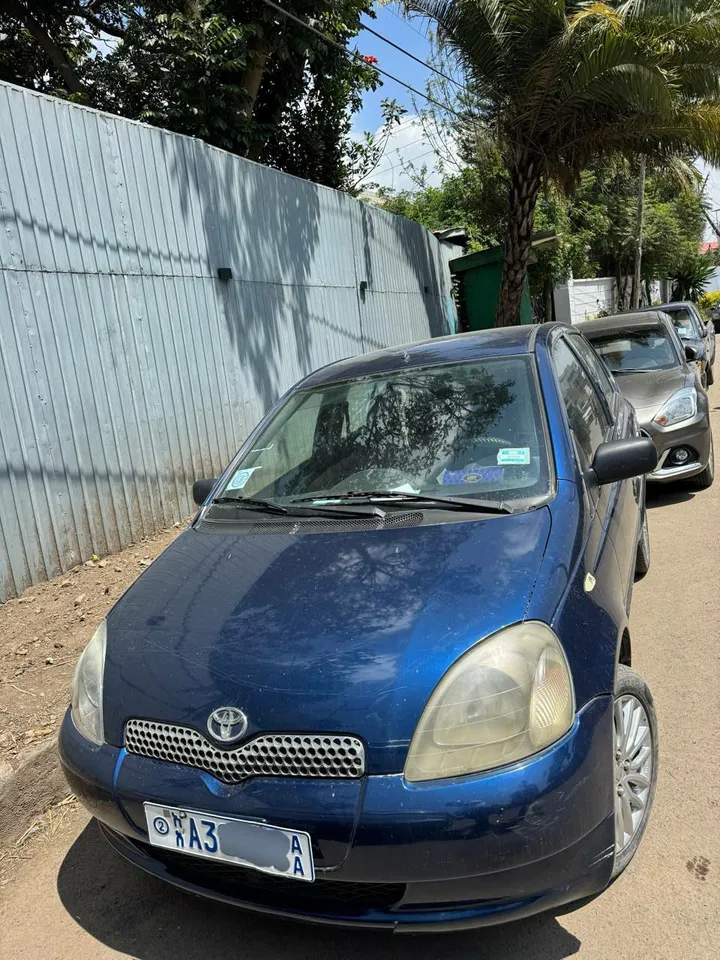 Toyota Vitz Yaris 2002 Manual – photo 6