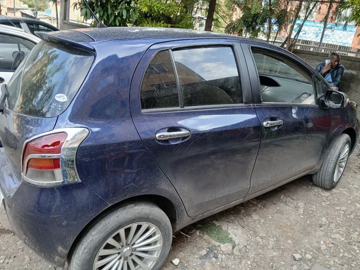 Toyota Yaris Compact 2008 Automatic – photo 4