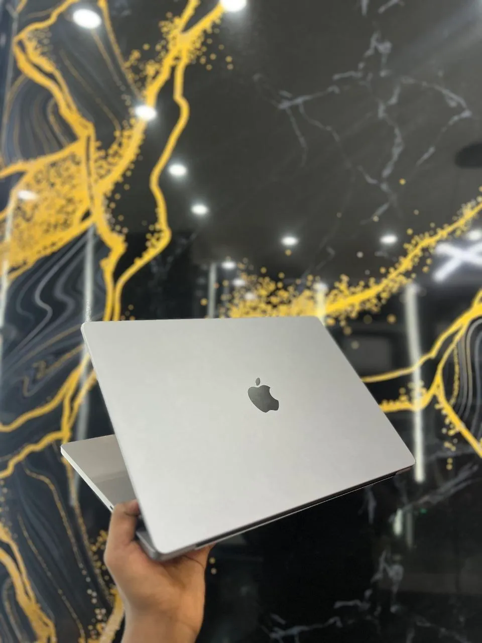 Apple MacBook Pro 16-inch M1 Pro 2021 – photo 6