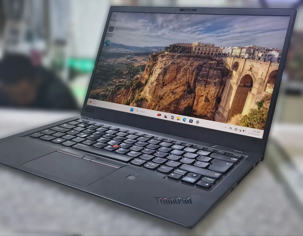 Lenovo X1 Carbon i7 Ultrabook – photo 3