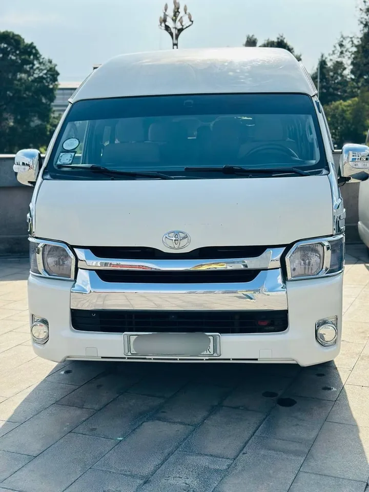 Toyota Hiace GL 2015 – photo 10