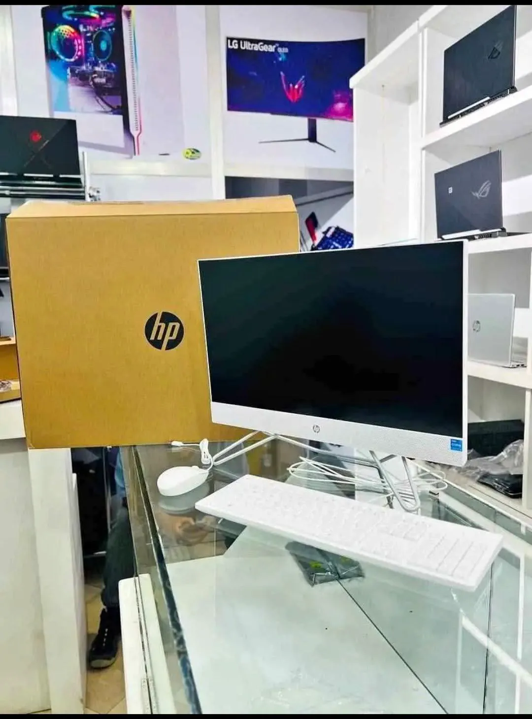 HP All-in-One 27-CR0034NY White – photo 4