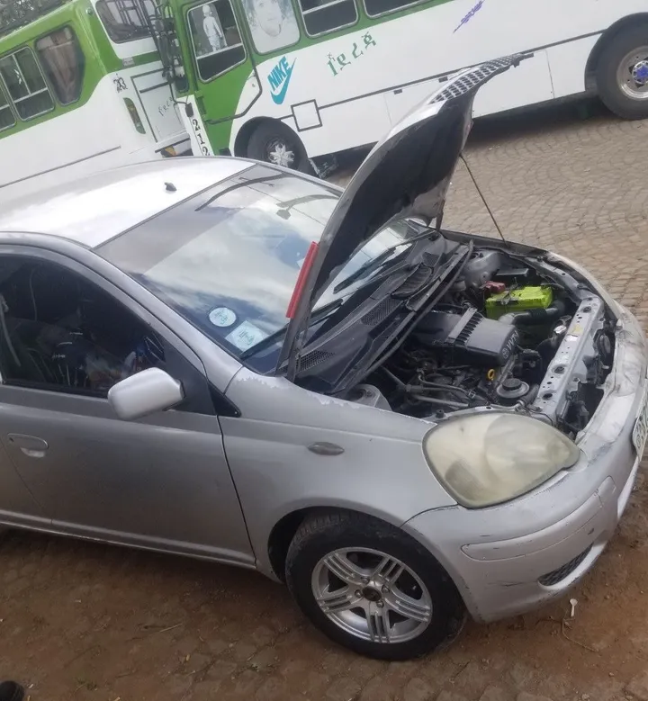 Toyota Vitz 2002 Automatic – photo 8