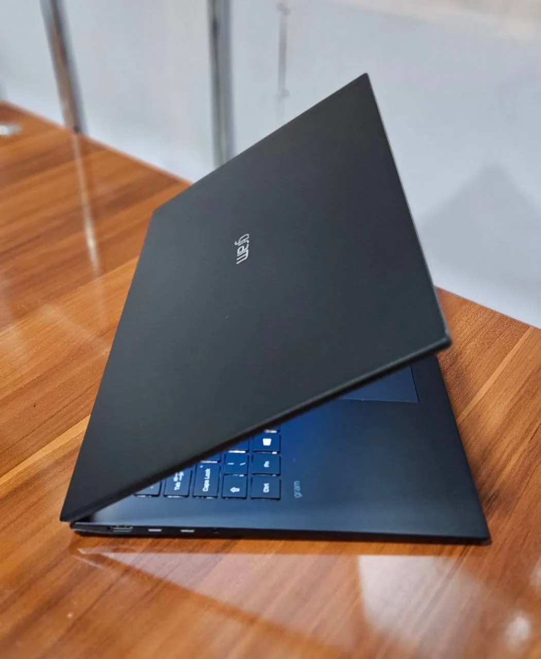 LG Gram i7 16GB 512GB Laptop – photo 4