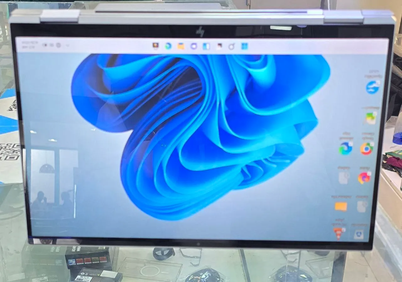 HP EliteBook x360 1040 G7 Laptop – photo 3