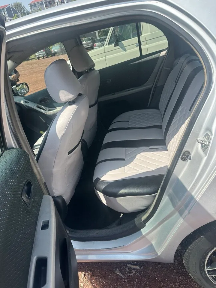2006 Automatic Hatchback Car – photo 3