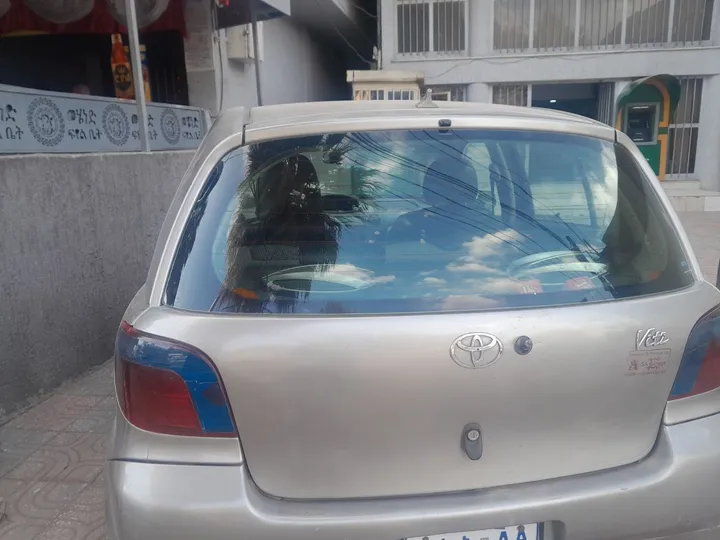 Toyota Vitz 2001 Automatic – photo 3