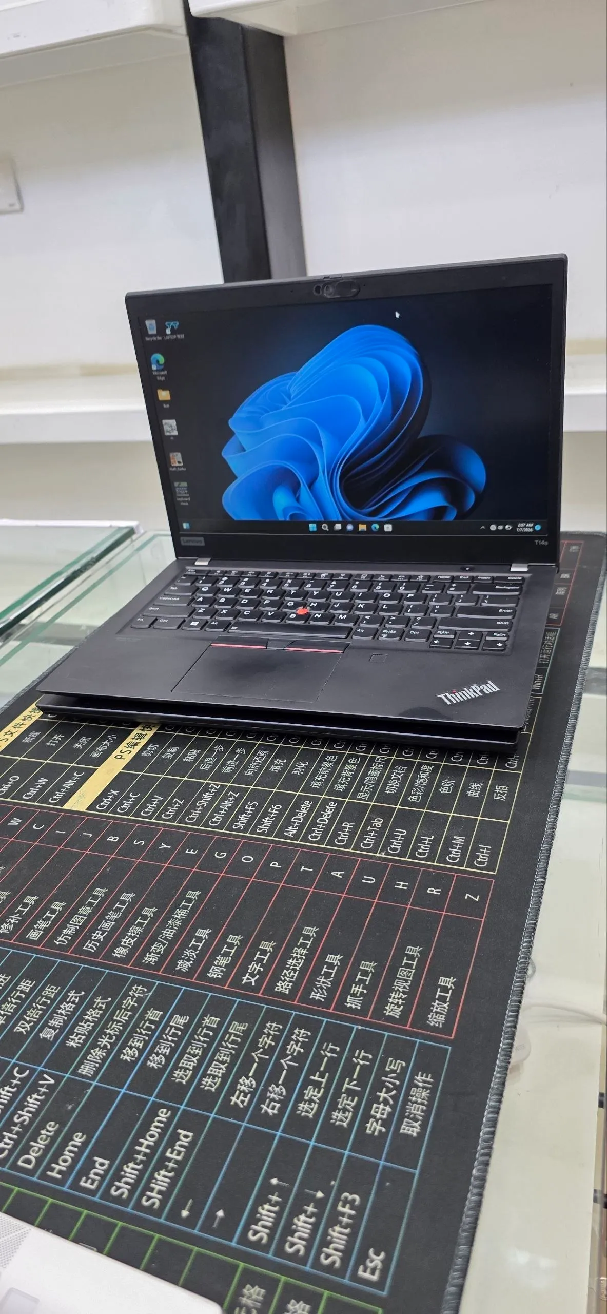 Lenovo ThinkPad T14s Ryzen 5 Touchscreen – photo 4