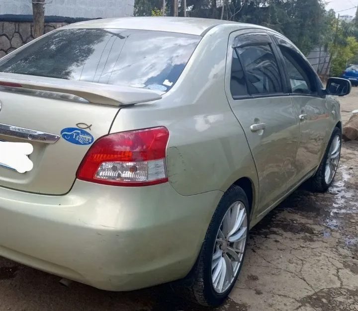 Toyota Yaris Belta 2008 – photo 3