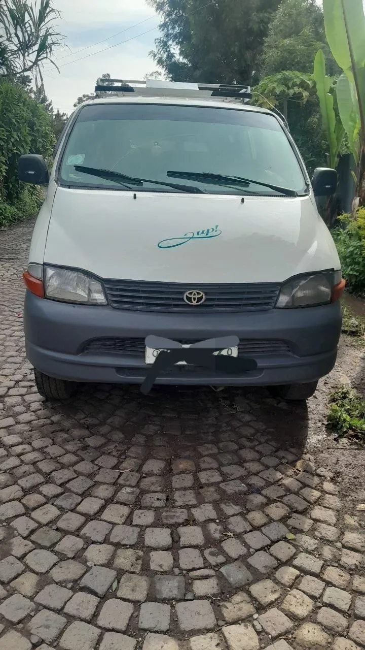 Toyota Hiace 2001 2LT Van – photo 3