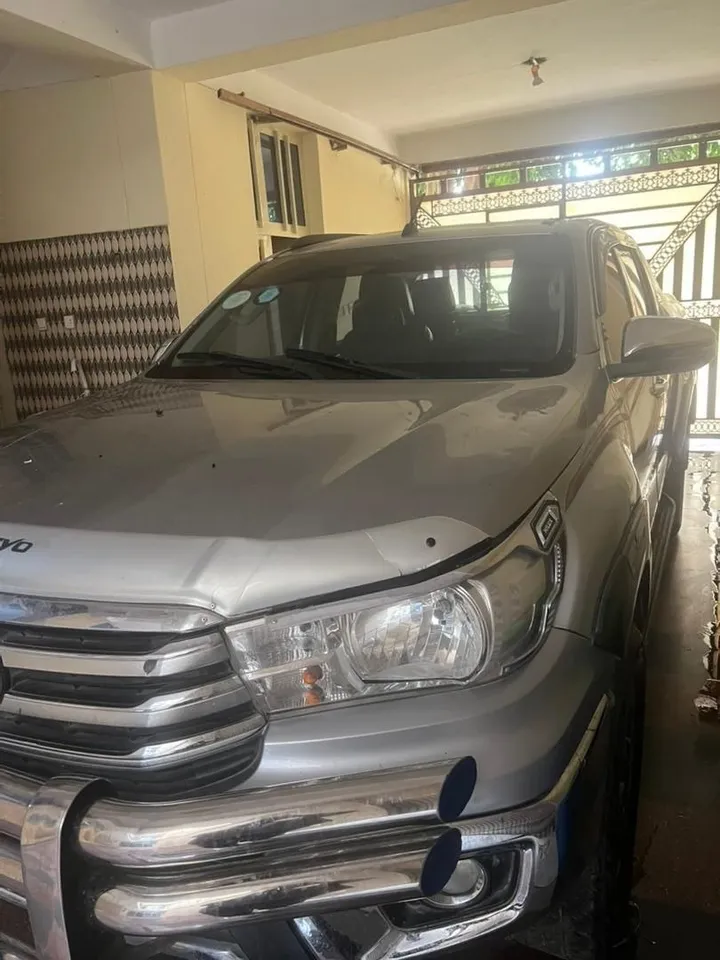Toyota Hilux Revo 2018 Automatic – photo 3