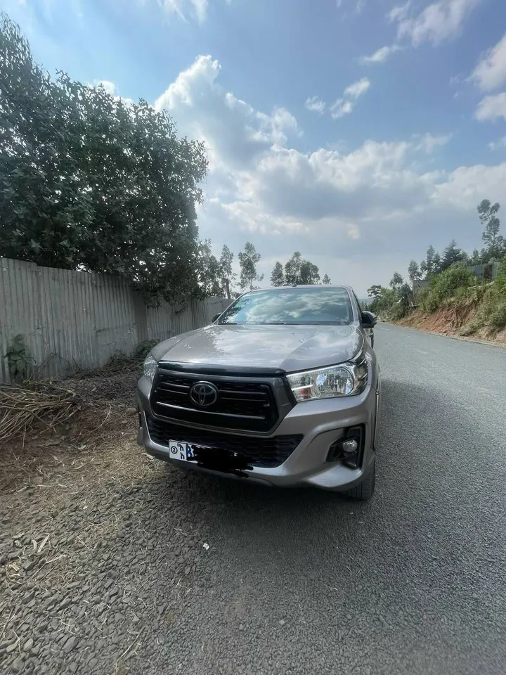 Toyota Revo King Cab 2020 – photo 8