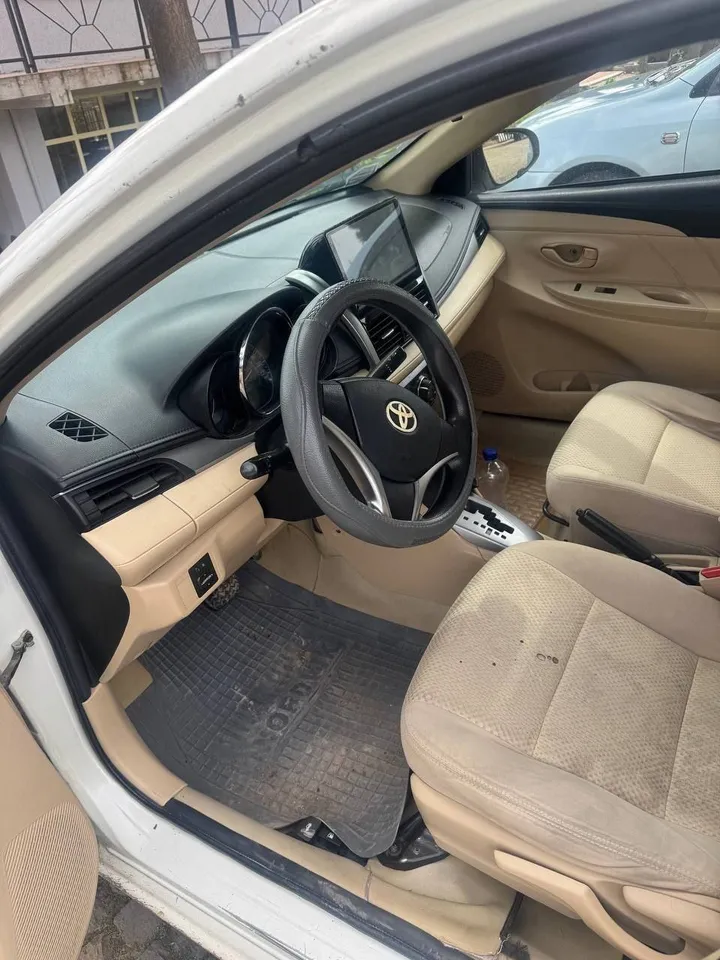 Toyota Yaris Sedan 2015 – photo 3
