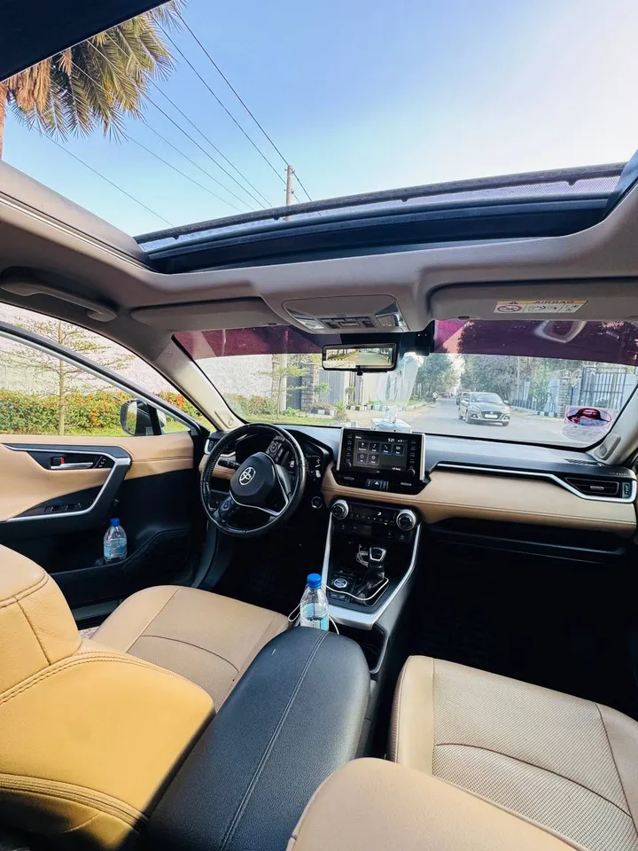 2020 Toyota RAV4 Full Option – photo 10