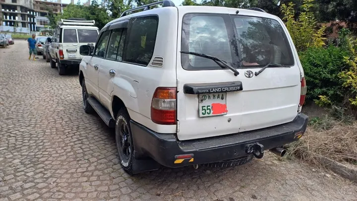 Toyota Landcruiser 105 VX 2002 – photo 4