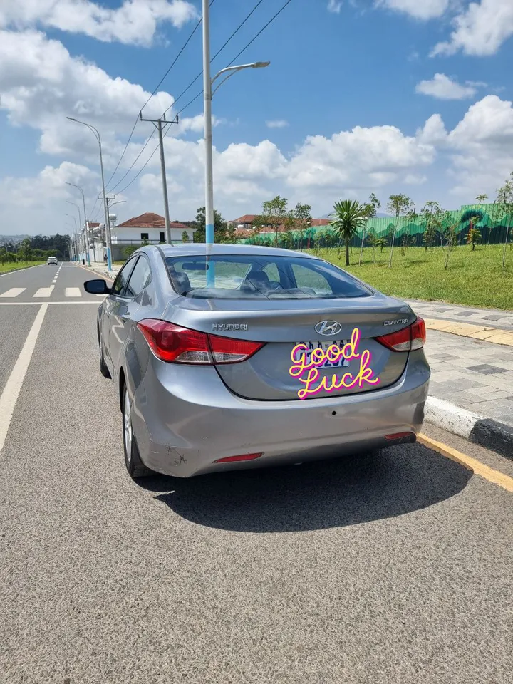 Hyundai Elantra 2013 Automatic – photo 6