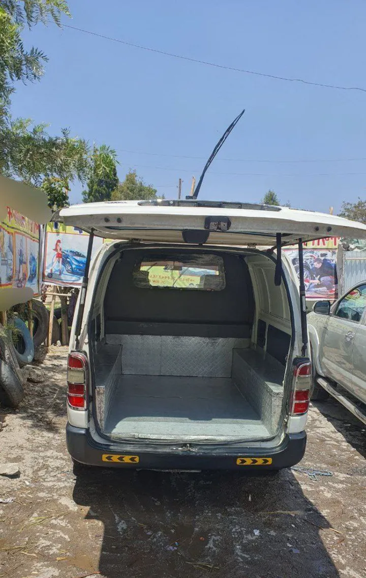 Toyota Dolphin Half Van 2008 – photo 3