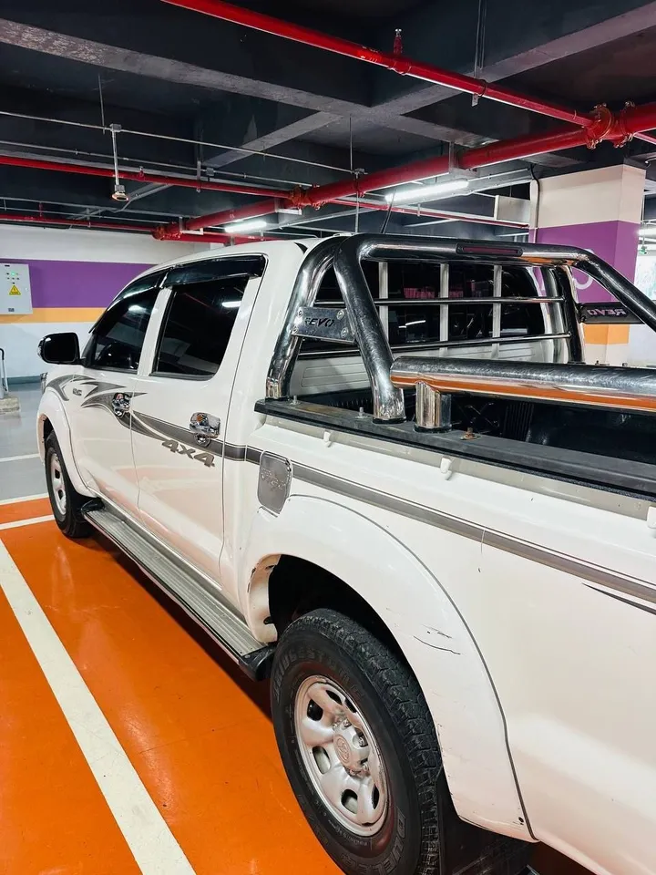 Toyota Hilux Double Cab 2015 – photo 3