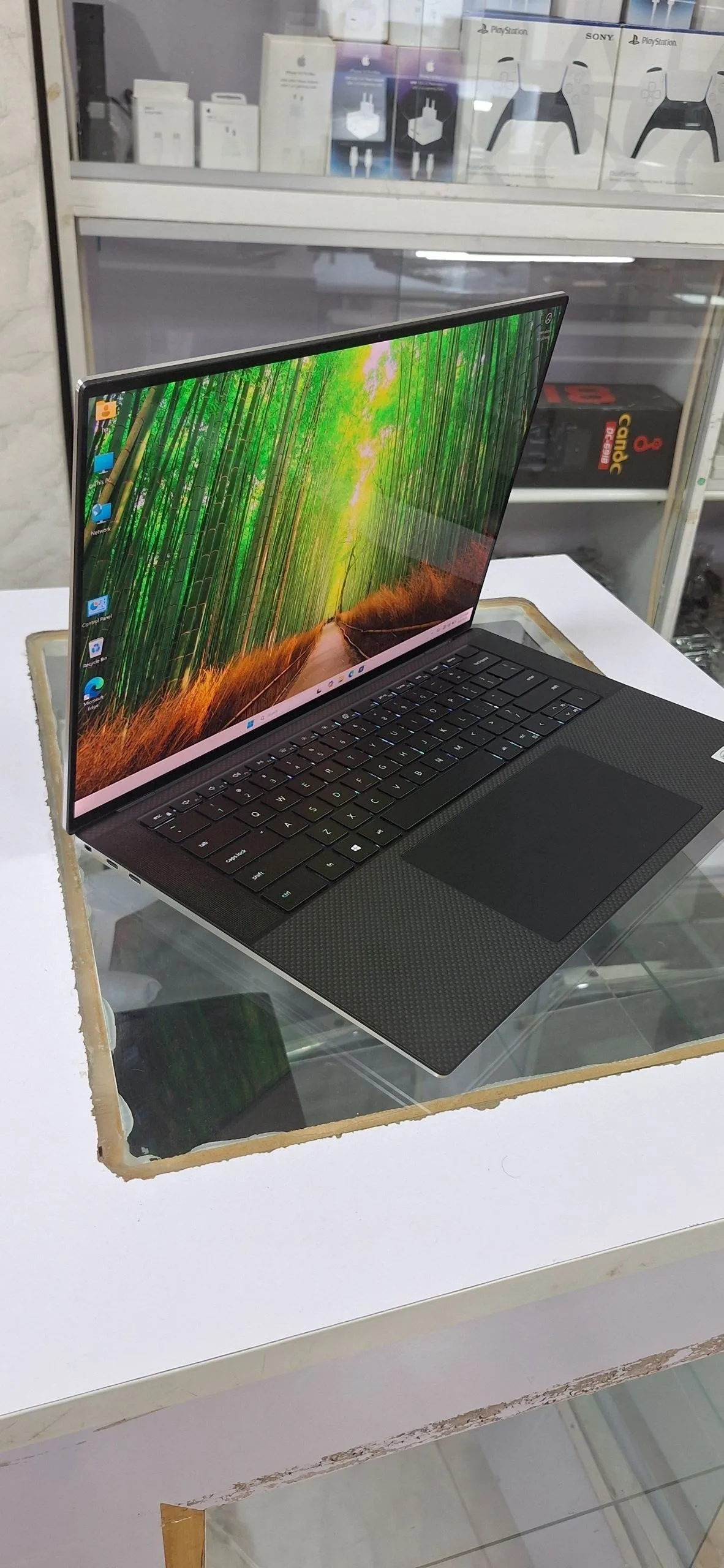 Brand New Dell XPS Laptop – photo 4