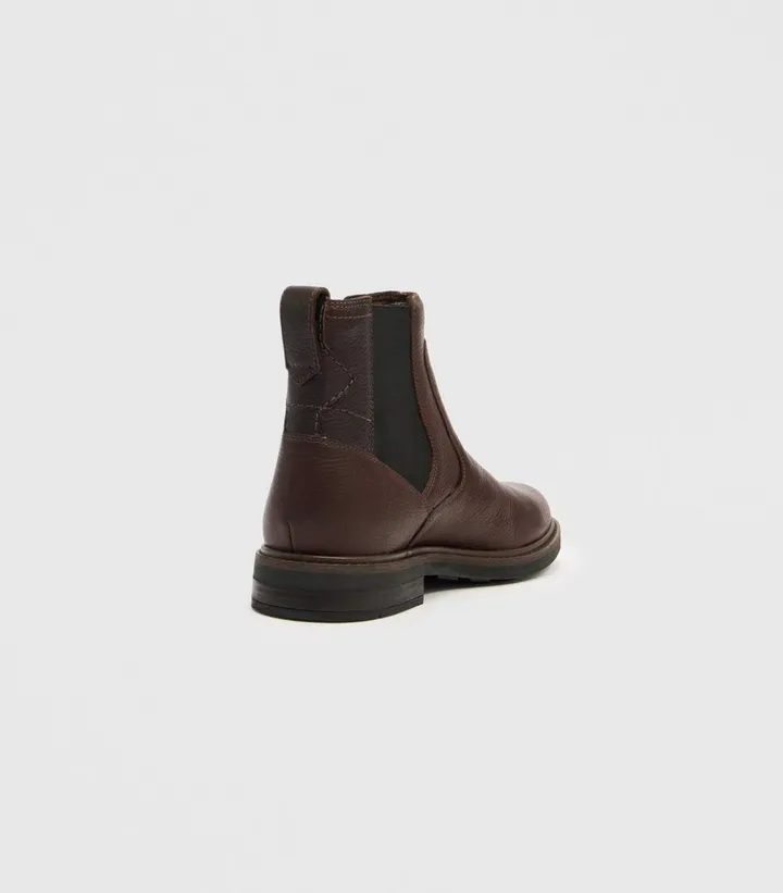 Clarks Leather Chelsea Boots – photo 3