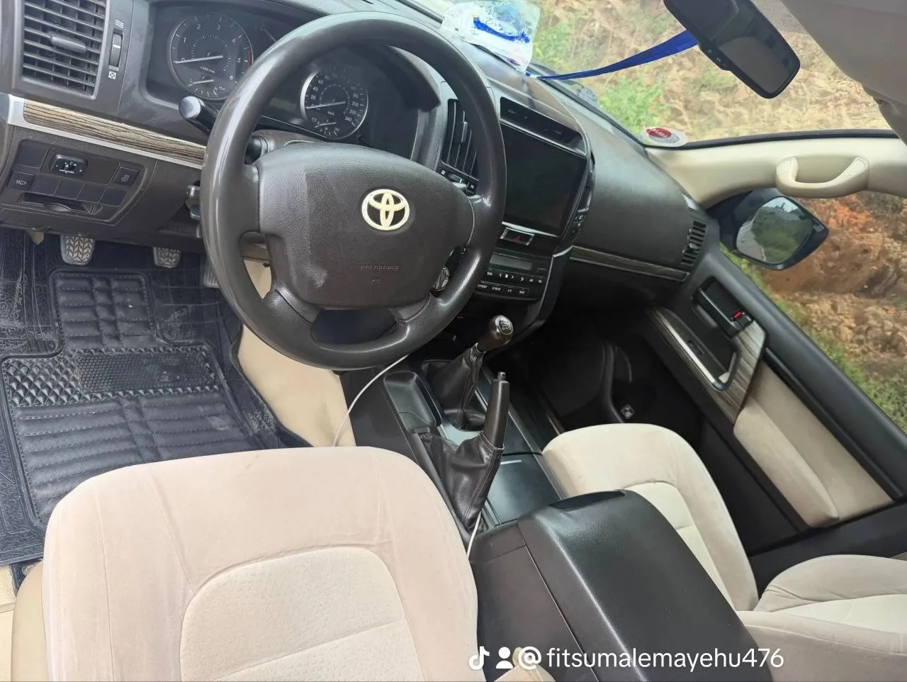 Toyota Land Cruiser 2010 V8 Diesel – photo 8