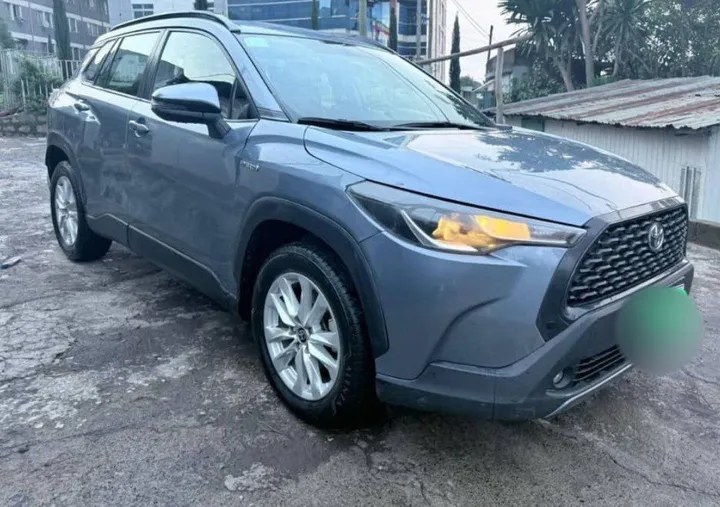2023 Toyota Corolla Cross Hybrid – photo 5