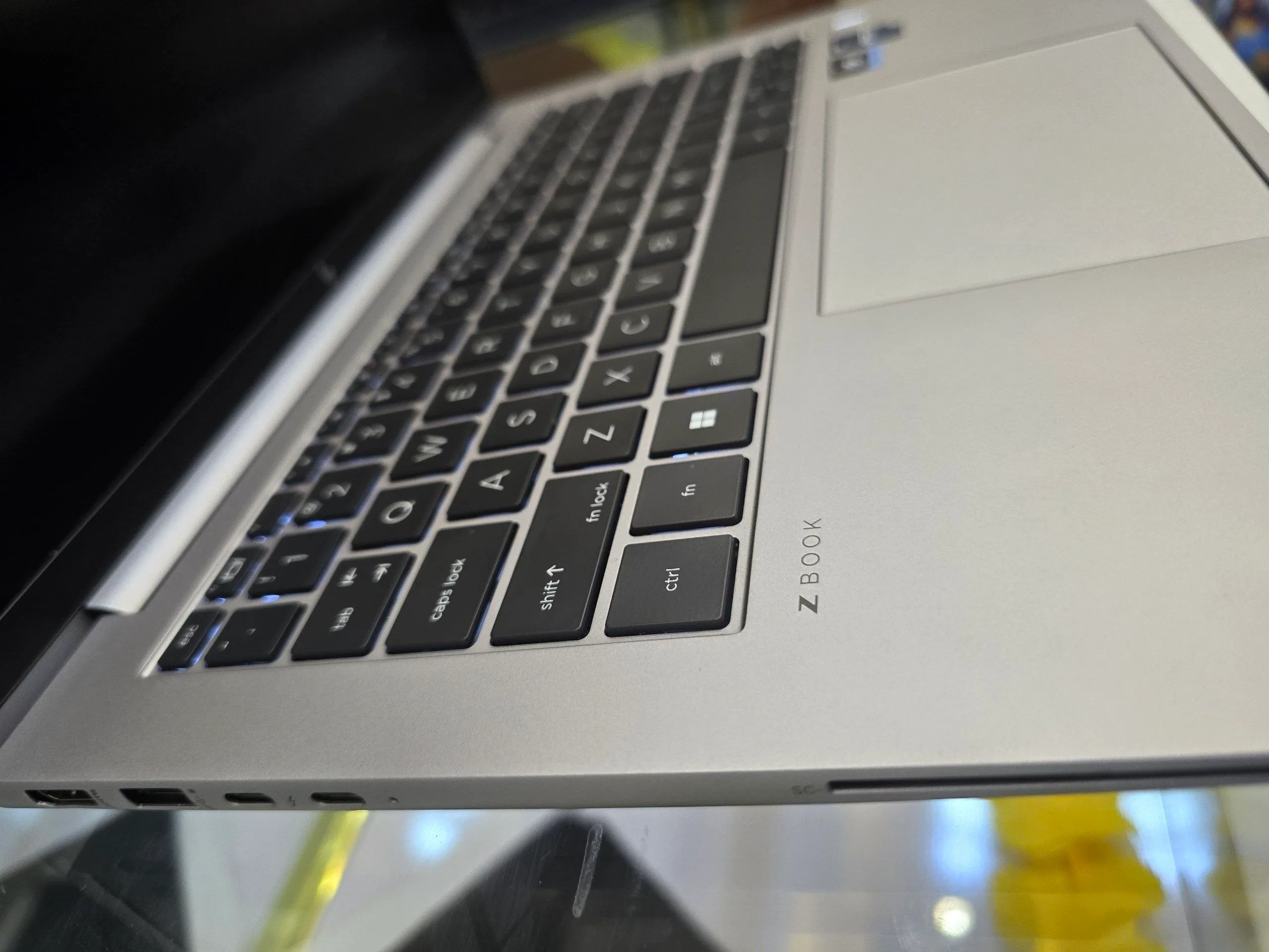 HP ZBook Firefly G9 i7 Laptop – photo 5