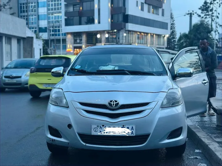 Toyota Yaris Belta 2007 – photo 3