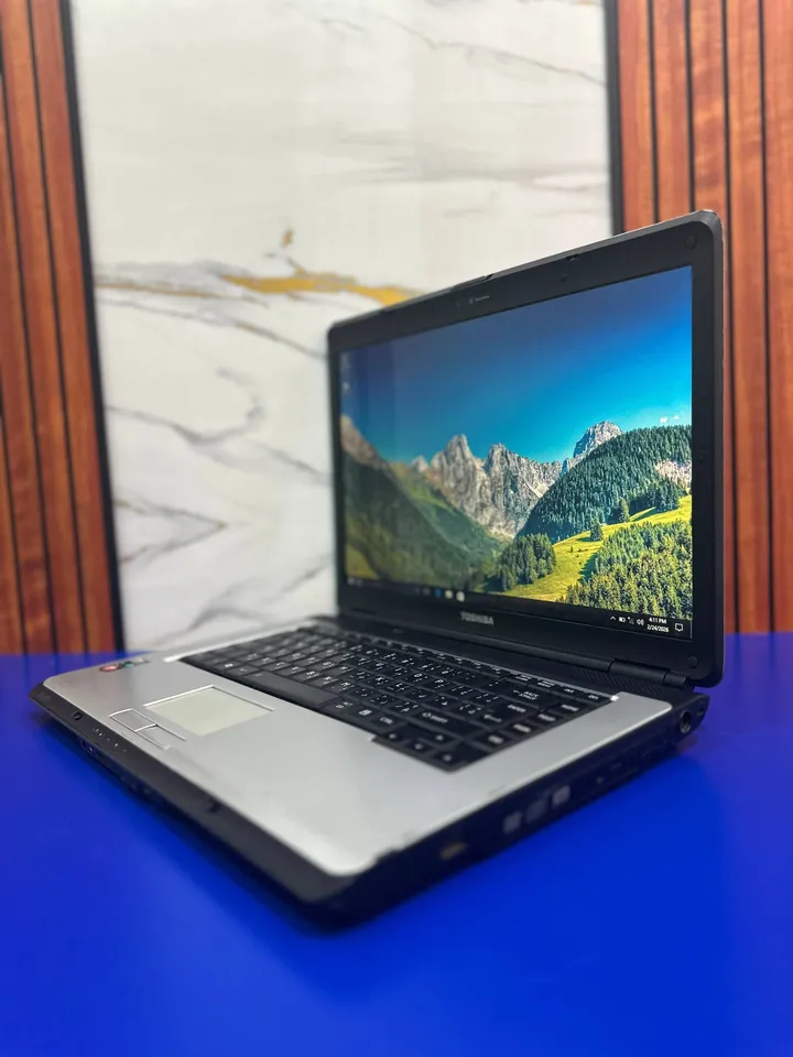 Toshiba Laptop 4GB RAM 160GB Storage – photo 5