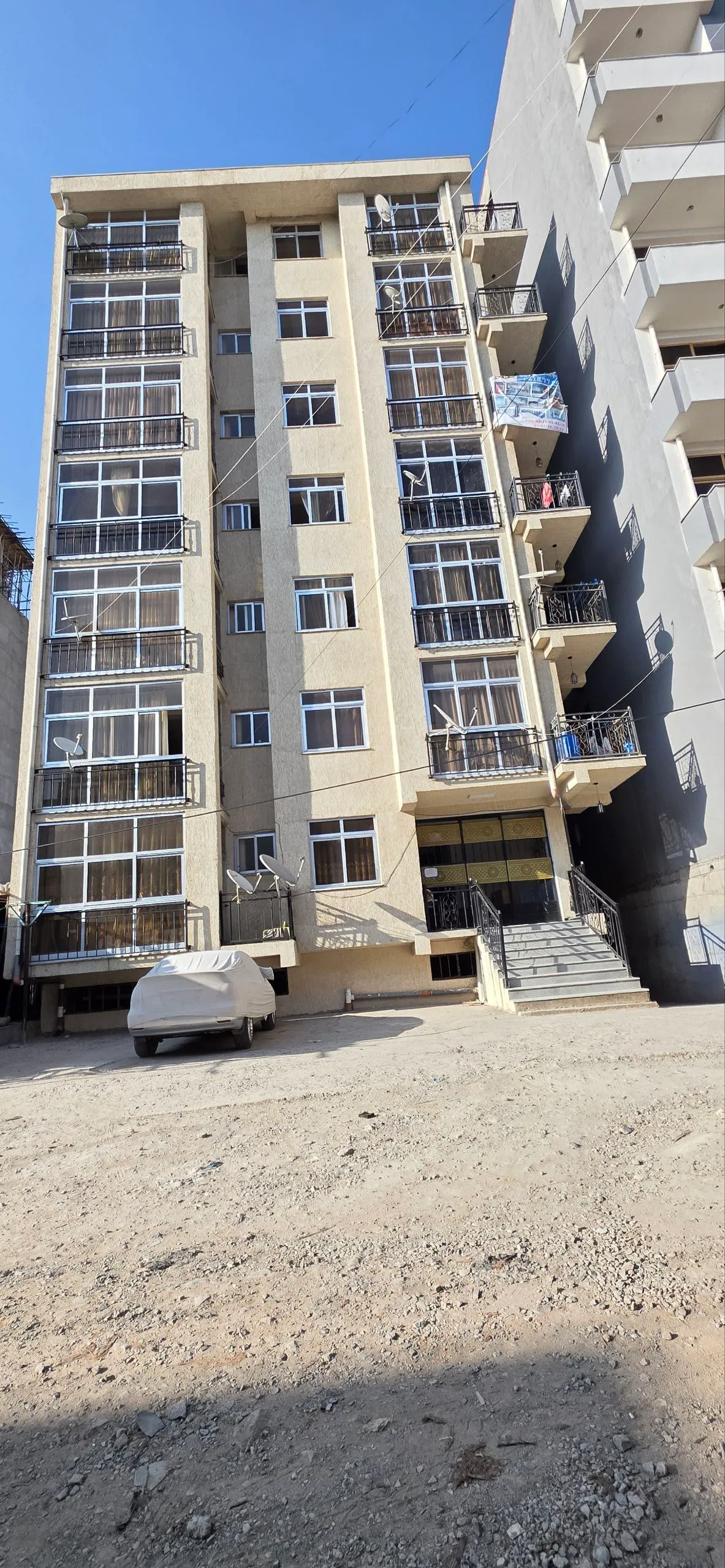 Apartment Building for Sale in Ayat – photo 7
