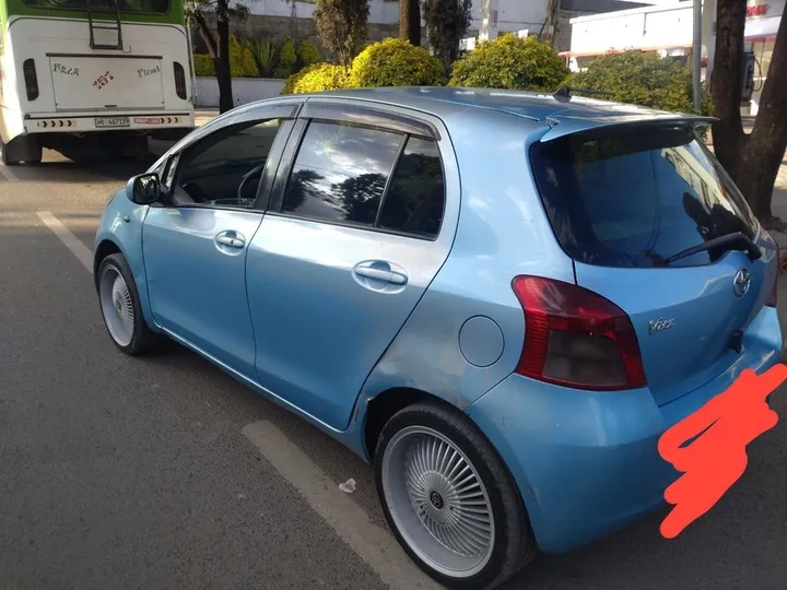 Toyota Yaris Compact 2007 Automatic – photo 3