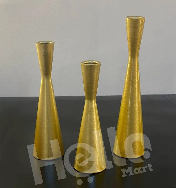 Elegant Gold Candle Holders Set – photo 3