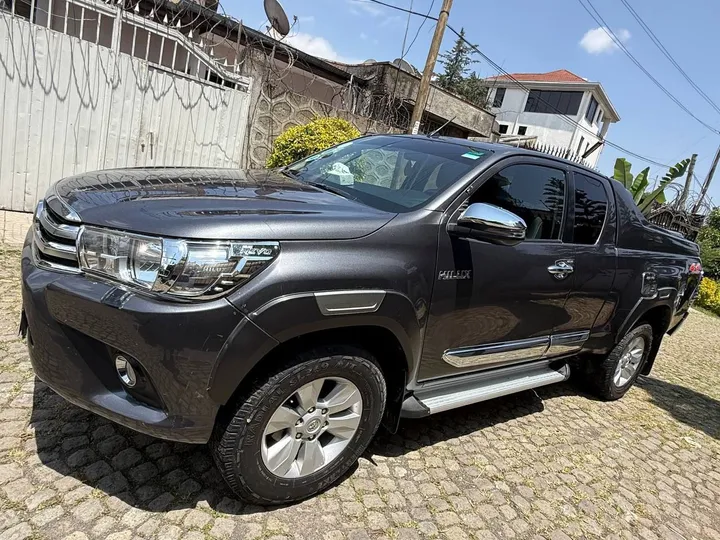 Toyota Revo King Cab 2019 – photo 3