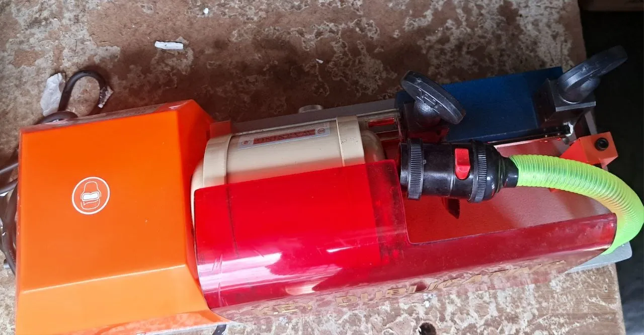 Key Duplicating Machine – photo 3