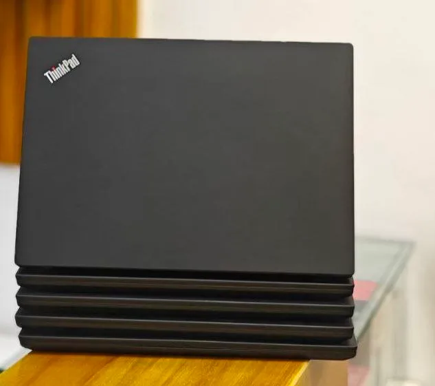 Lenovo Thinkpad P14s Workstation – photo 4