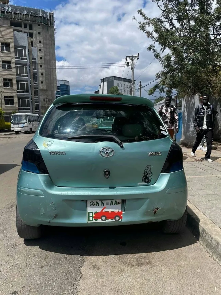 Toyota Yaris Compact 2007 – photo 10