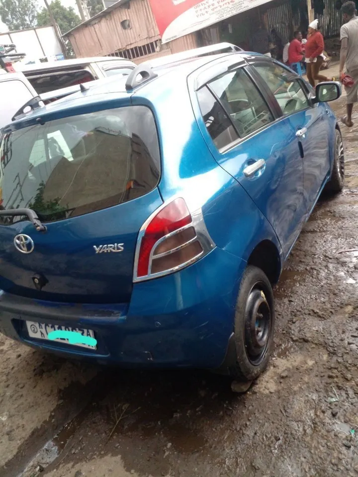 Toyota Yaris Compact 2006 – photo 4