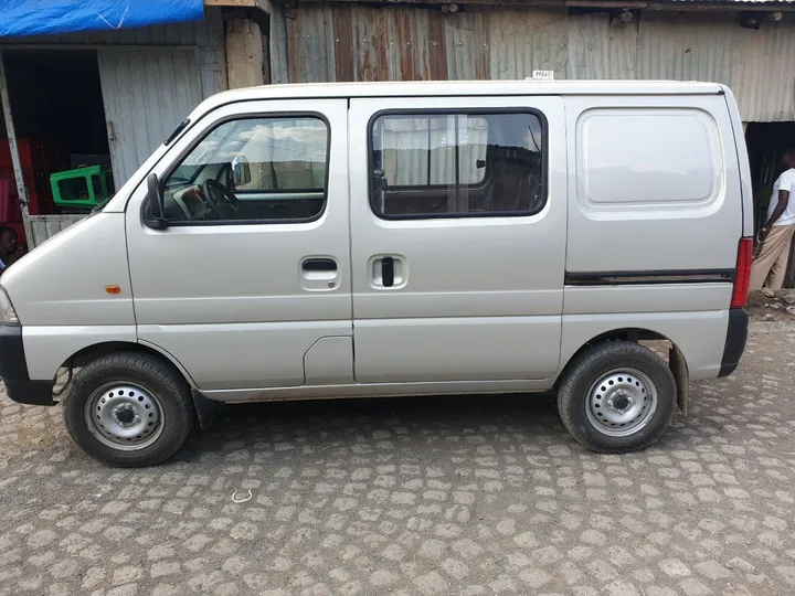 Suzuki Eco 2024 Manual – photo 3