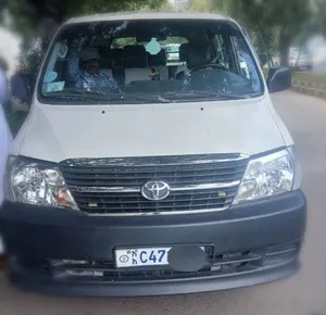 Toyota HiAce Shark 2000 Diesel Van