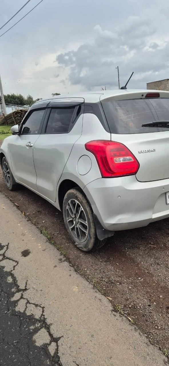 Suzuki Swift 2022 – photo 5