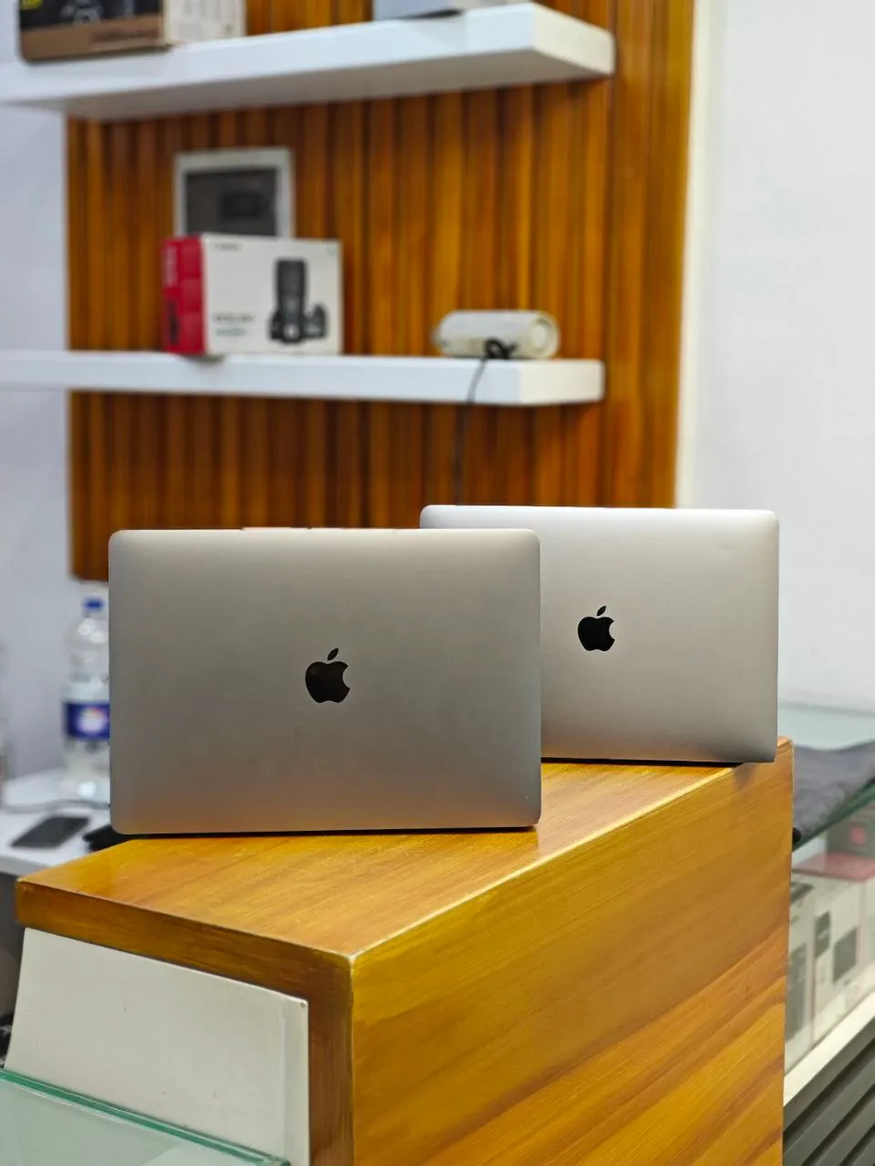 Apple MacBook Pro 13.3 Inch 2019 – photo 3