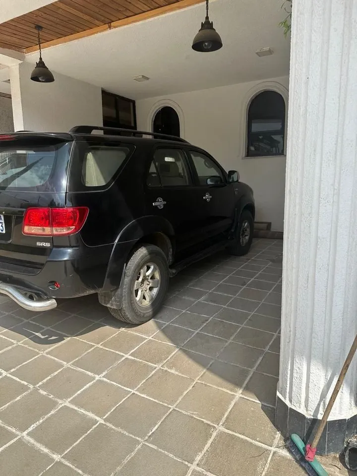 Toyota Fortuner 2006 Automatic 4WD – photo 4