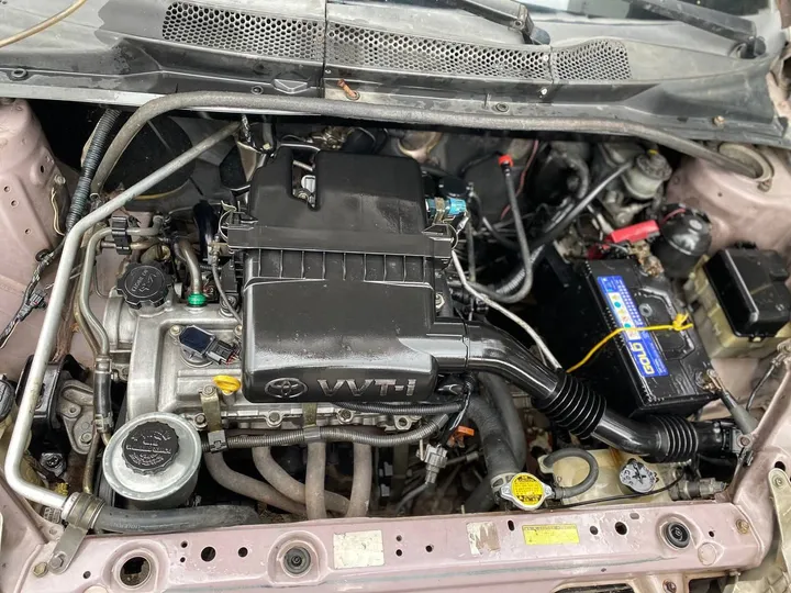 Toyota Platz 2001 Automatic – photo 5