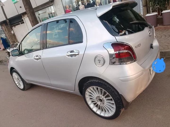 Toyota Yaris Automatic 2010 – photo 7