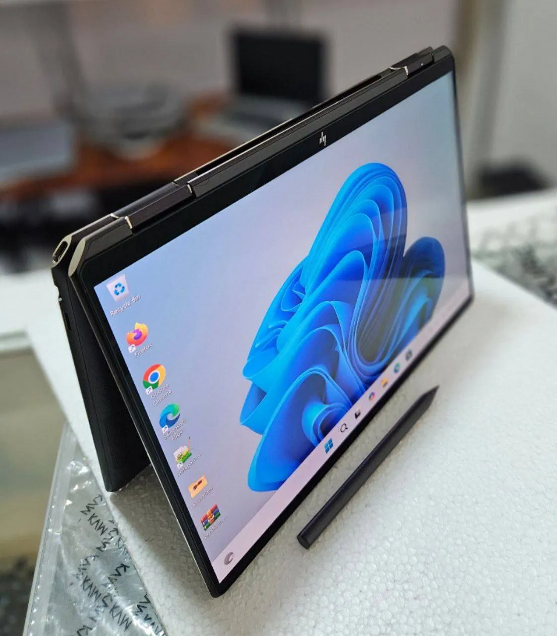 HP Spectre x360 2-in-1 Laptop – photo 3